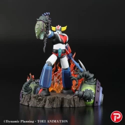 Grendizer figurine Scene Selection 01 Grendizer a cry of Victory 14 cm Plex
