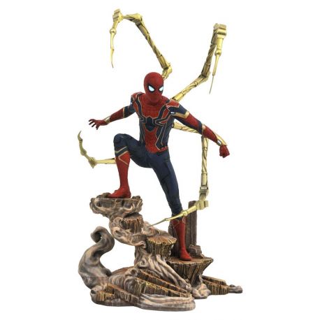 Avengers Infinity War Marvel Movie Gallery statuette Iron Spider-Man Diamond Select