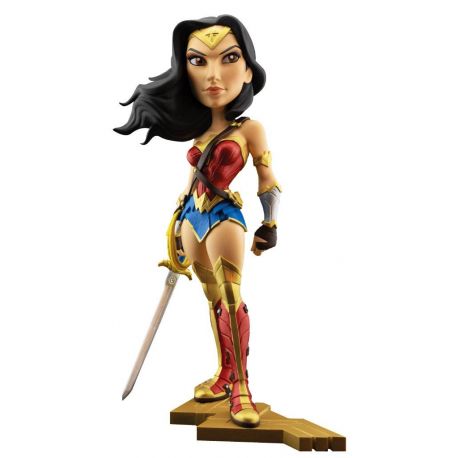 DC Comics figurine Gal Gadot as Wonder Woman Cryptozoic Entertainment