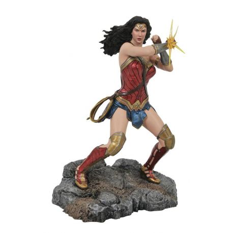 DC Comic Gallery diorama Wonder Woman Bracelets JL Movie Diamond Select
