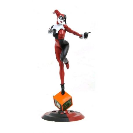 DC Comic Gallery statuette Classic Harley Quinn Diamond Select