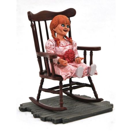 The Conjuring Universe Horror Movie Gallery statuette Annabelle Diamond Select