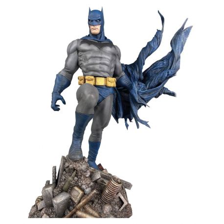 DC Comic Gallery statuette Batman Defiant Diamond Select