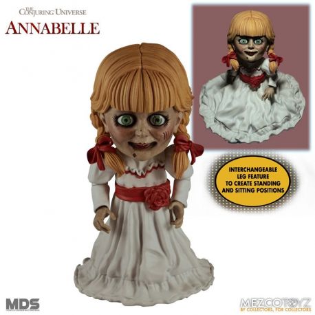 The Conjuring Universe figurine MDS Series Annabelle Mezco Toys