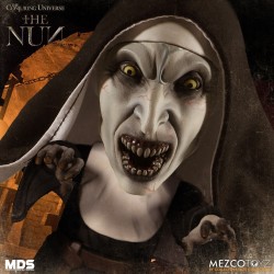 La Nonne figurine MDS Mezco Toys
