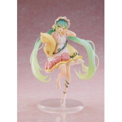 Vocaloid figurine Hatsune Miku Wonderland Sleeping Beauty Taito Prize