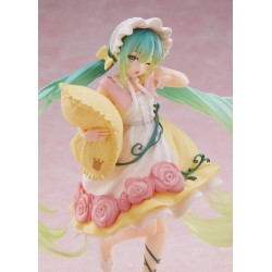 Vocaloid figurine Hatsune Miku Wonderland Sleeping Beauty Taito Prize