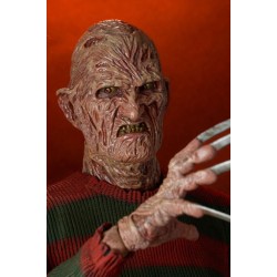 Les Griffes de la Nuit 2 figurine Freddy Krueger Neca