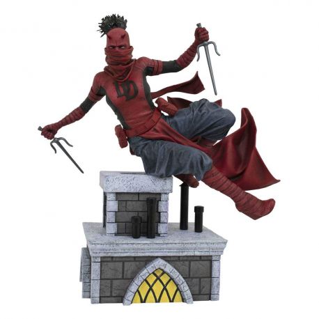 Marvel Comic Gallery statuette Elektra as Daredevil Diamond Select Marvel Comic Gallery statuette Elektra as Daredevil Diamond Select