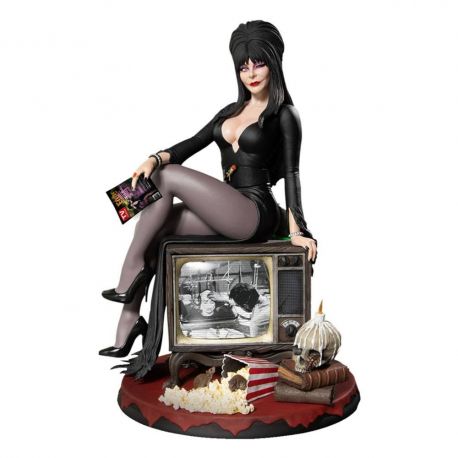 Elvira maîtresse des ténèbres figurine Static-6 Elvira Mezco Toys