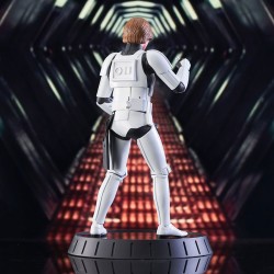 Star Wars Episode IV statuette Milestones Luke Skywalker (Stormtrooper Disguise) Previews Exclusive Gentle Giant