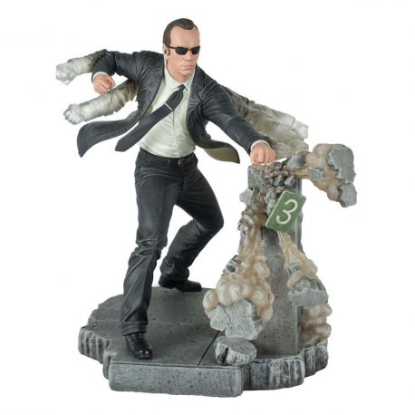 The Matrix Gallery statuette Agent Smith Diamond Select The Matrix Gallery statuette Agent Smith Diamond Select