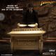 Indiana Jones figurine Major Toht and Ark of the Covenant Deluxe Boxed Set Mezco Toys