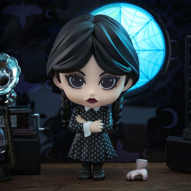 Wednesday figurine Cosbaby (S) Wednesday Addams Hot Toys - France Figurines