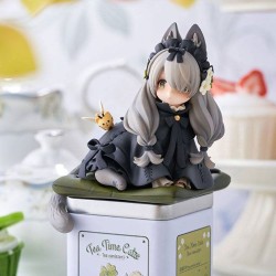 Decorated Life Collection figurine Tea Time Cats British Shorthair Ribose